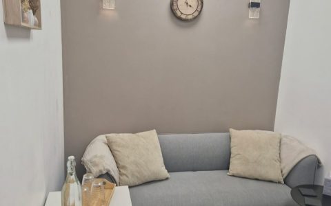 First photo of relaxing counselling room